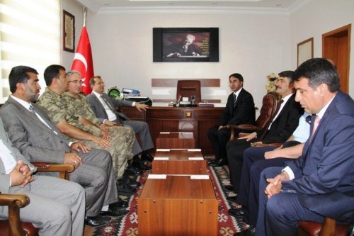 Bingöl Valisi Taşyapan Vatandaşlarla Bir Araya Geldi