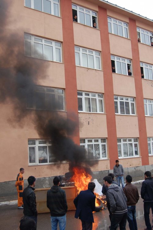 Bitlis'te Nefes Kesen Tatbikat