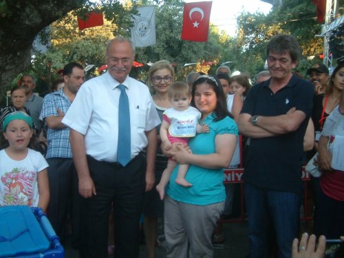 Burhaniye’de Bebeklerin Heyecanı