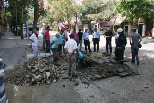 Bursa'da Doğalgaz Borusu Patladı