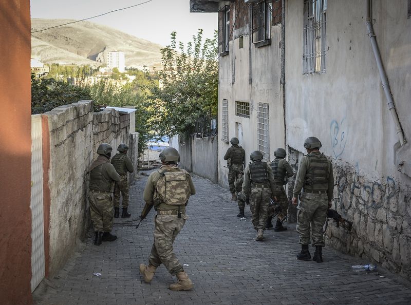 c_2523_1.jpg c_2523_1.jpg