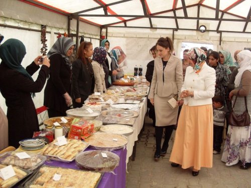 Çaldıran’da Engelliler Yararına Kermes