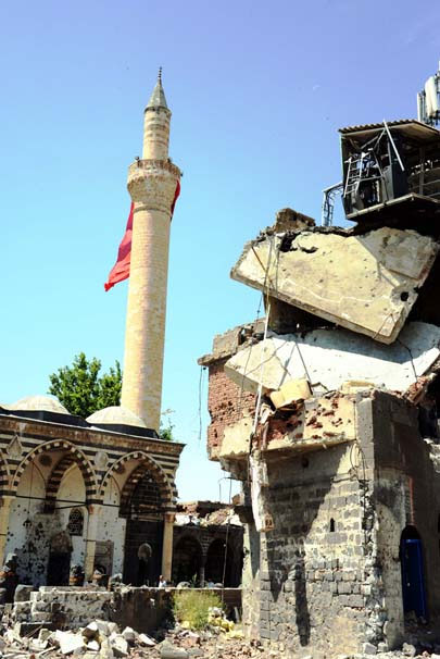cami-minare-diyarbakir-3152016162657.jpg