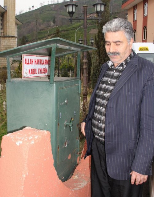 Cami Soyguncularına Çelik Kasalı Tedbir