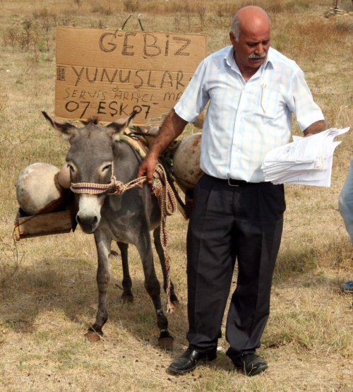 Çiftçilerden Eşekli Eylem