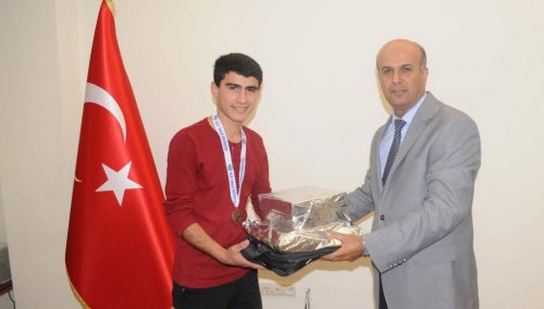 Cumhuriyet Koşusu Ödülleri Verildi