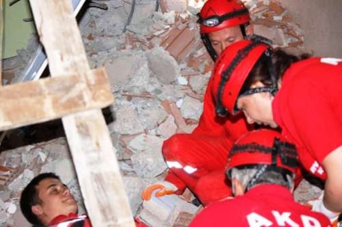 , Deprem Tatbikatında Parmak Isırttı
