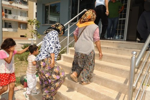 Dilenciler Cami Önlerinden Toplandı