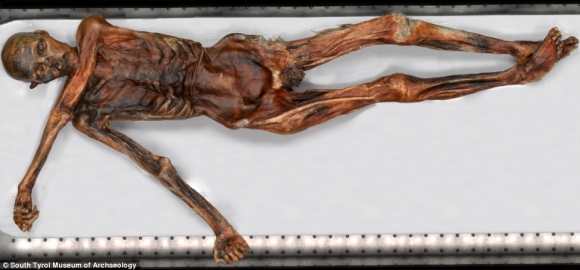 donarak-olen-buz-adam-ziyaretcilere-acildi,2,con.jpg