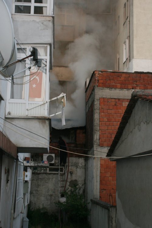 Düzce’de Korkutan Yangın