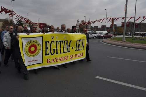 Eğitim-sen Ve Disk’ten Hükümete Tepki