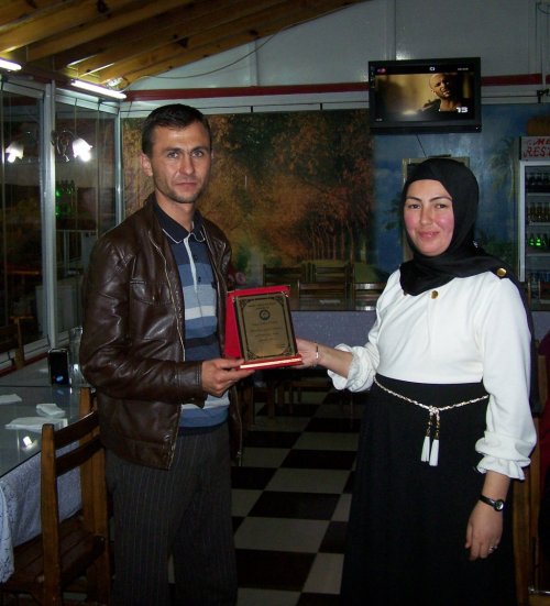 Eğitime Destek Verenlere Plaket