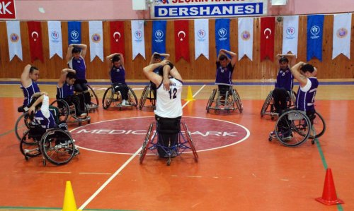 Engeller Önünde Duramadı