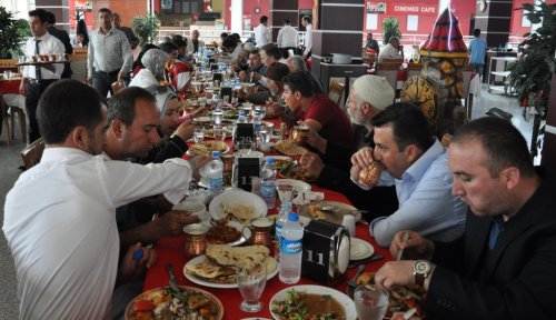 Engelliler İçin Engelli Oldular
