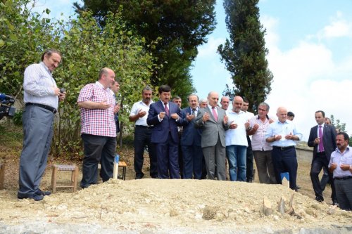 Erdoğan Bayraktar Trabzon’da