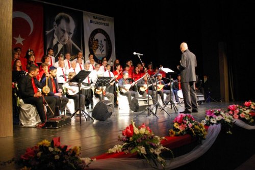 Ertaş Sevgisi Salona Sığmadı