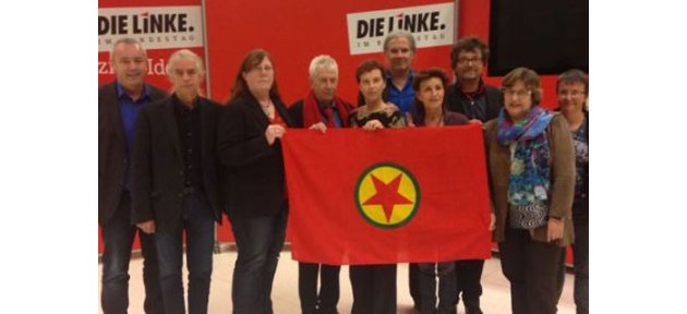 federal_mecliste_sol_parti_vekilleri_pkk_bayragi_acti_h94355.jpg