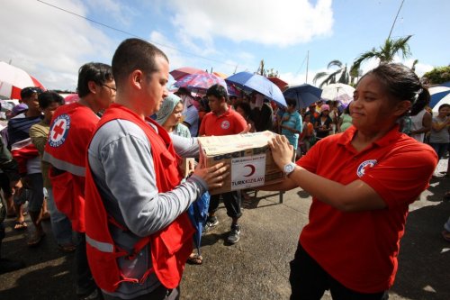 Filipinler’de Gözyaşının Yerini Gülücükler Alıyor