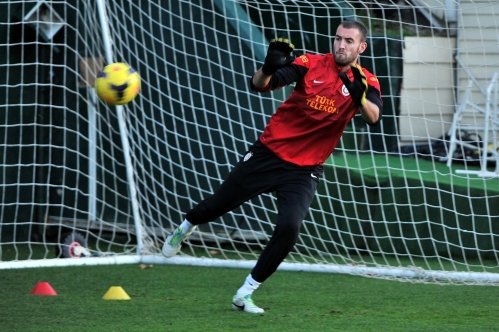 Galatasaray'da Fenerbahçe Maçı Hazırlıları Sürüyor