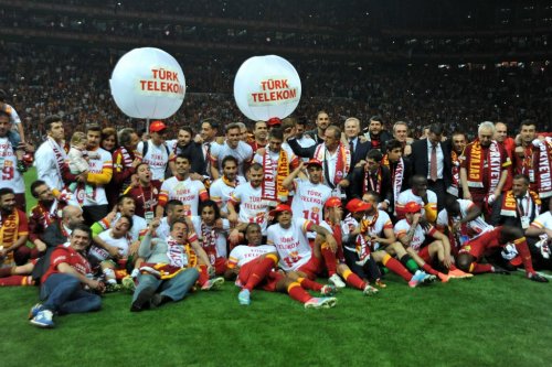 Galatasaraylı Futbolcuların Şampiyonluk Sevinci