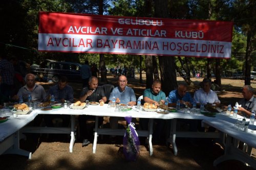 Gelibolu'da Avcılar Bayramı Kutlandı