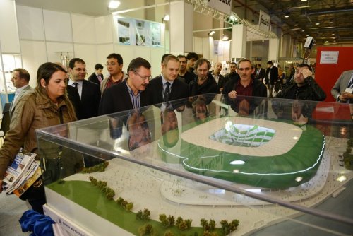 Gökçek'ten Timsah Arena’ya Övgü
