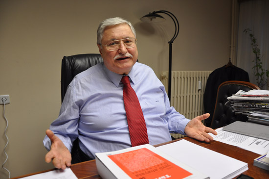 gom-038.jpg gom-038.jpg