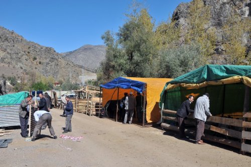 Gümüşhane'de Kurban Pazarları Durgun