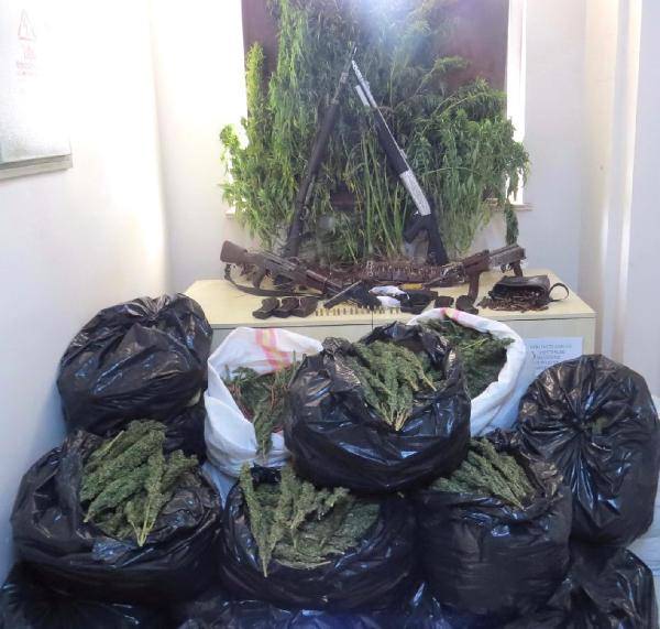 h0o1u_1440145858_2761.jpg h0o1u_1440145858_2761.jpg