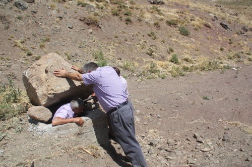 Hakkari’de Yaylacılar Su Şebekelerini Tahrip Etti