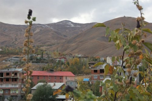 Hakkari’ye Yılın İlk Karı Yağdı