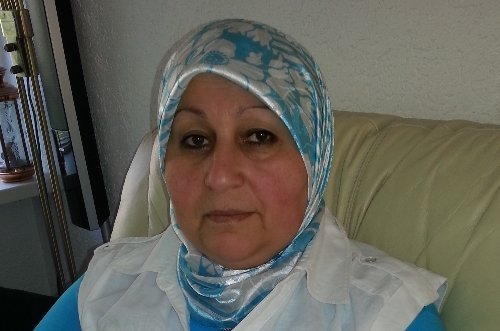 Hollanda'da Başörtülüye Eziyet!