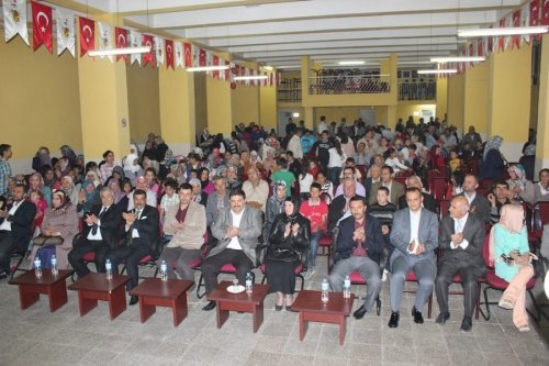 Honaz Peygamber Efendimizin Hayatını Okudu