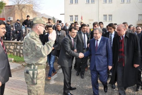 İçişleri Bakanı Güler Derik’te