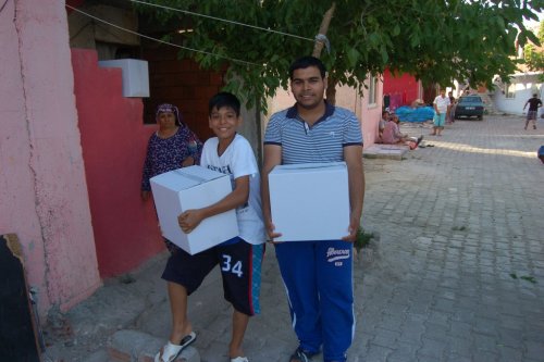 İhtiyaç Sahiplerine Ramazan Yardımı