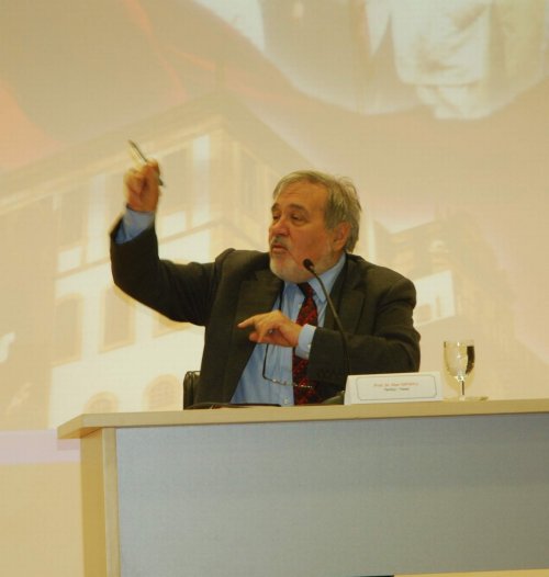 İlber Ortaylı'dan Açıklama