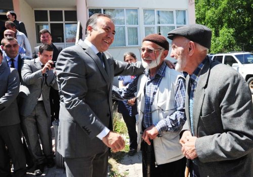 İlçeleri Adım Adım Dolaştı
