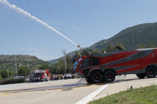 İşte Yerli Uçak Yangın Söndürme Aracı