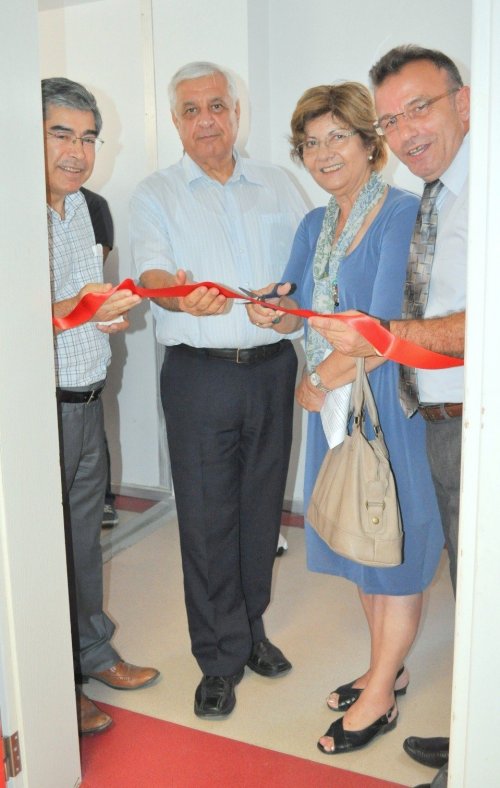 İzmir Üniversitesi Psikoloji Laboratuvarı Açıldı