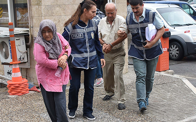 izmir2-sadece-haber.jpg izmir2-sadece-haber.jpg