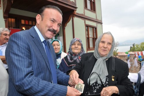 İzmit Belediyesi, Tarihine Sahip Çıkıyor