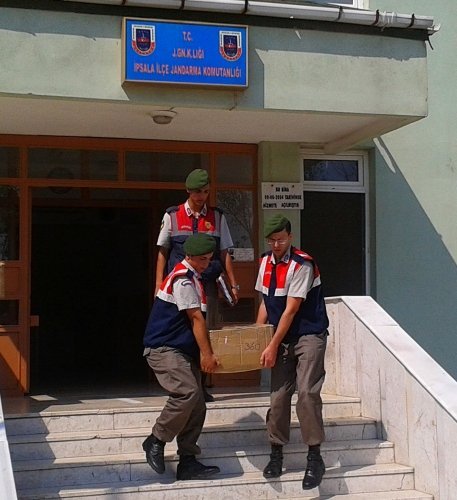 Jandarma Kaçak Cep Telefonu Operasyonu