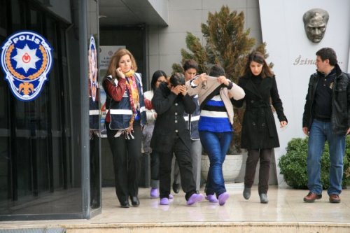 Kapıyı Röntgen Filmiyle Açarak Evi Soymuşlar