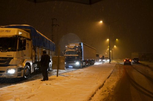 Kar Yağışı Bafra’da Etkili Oldu