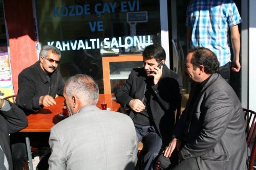Kars Belediye Başkanı Vatandaşlarla Közde Çay İçti