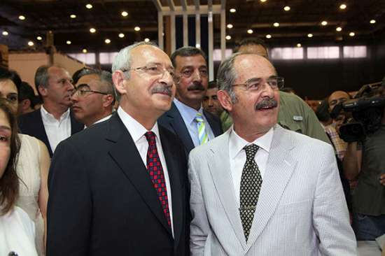 kilicdaroglu-buyukersen-ikilisi-eskisehir-projelerine-bakarken-550.jpg