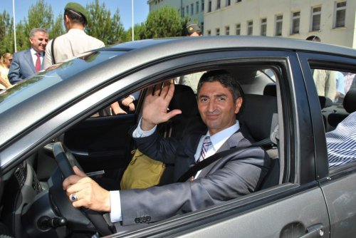 Komutanın Emniyet Kemeri Hassasiyeti