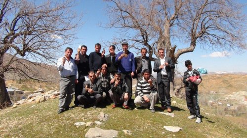 Köylüler Dağda Şebeke Arıyor