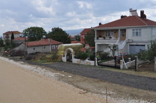 Köylülerin Yol Tepkisi