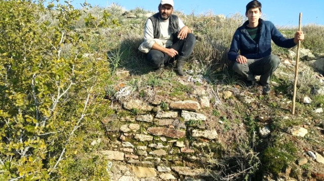 koyun-otlatirken-tarihi-kalinti-buldu-9192387_4703_m.jpg koyun-otlatirken-tarihi-kalinti-buldu-9192387_4703_m.jpg